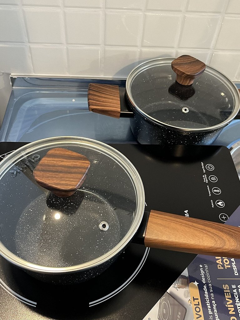 "Studio aconchegante próximo ao metrô e atrações"