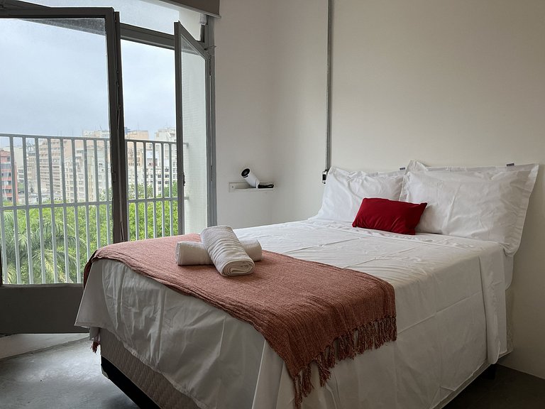 Studio elegante com linda vista