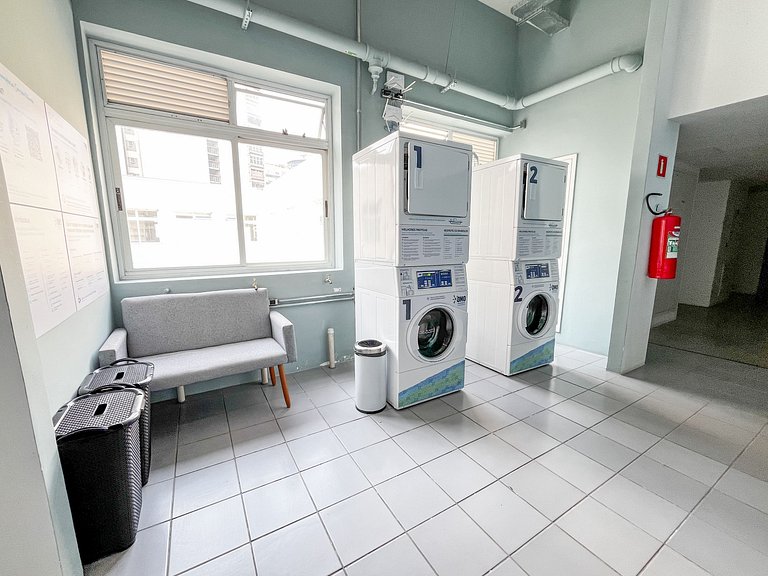 Studio elegante com linda vista