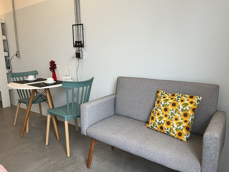 Studio elegante com linda vista