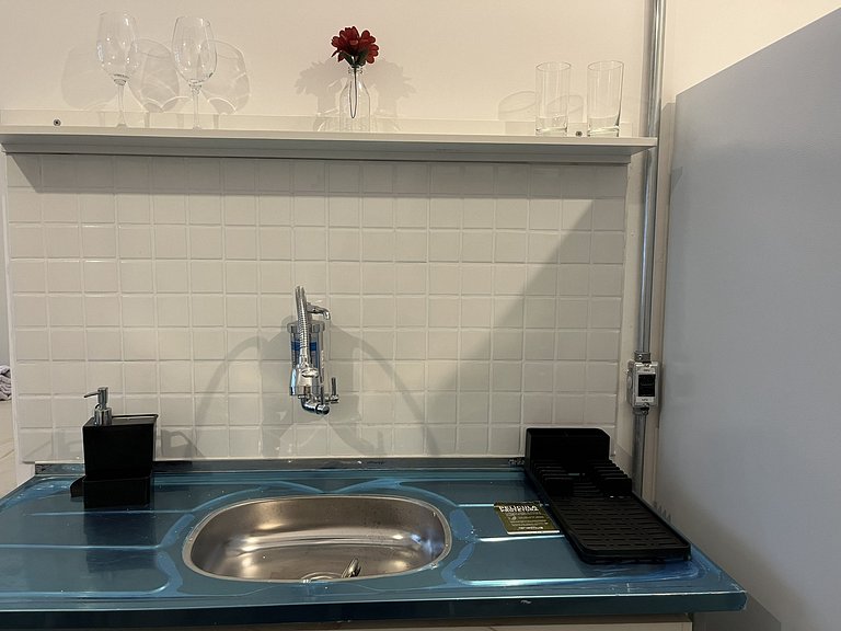 Studio compacto e confortável no coração da cidade