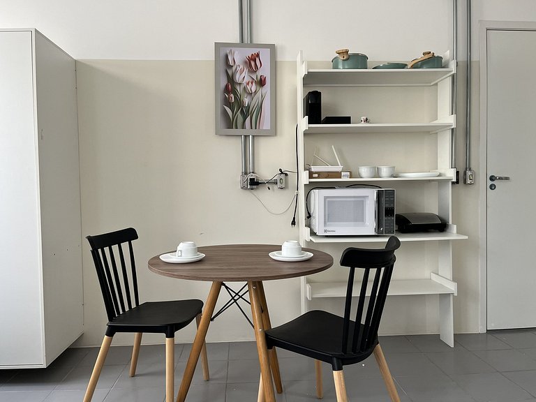 Studio compacto e confortável no coração da cidade